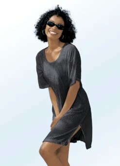 Frottier-Kleid Mit Streifenstruktur Und Kurzen Ärmeln -Banes Noble Geschaft frottier kleid mit streifenstruktur und kurzen aermeln farbe schwarz groesse 038