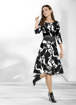 Kleid Mit Lederimitat-Einsatz