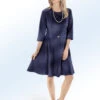 Kleid Mit Schmuckbrosche 2 Kleid Mit Schmuckbrosche -Banes Noble Geschaft kleid mit schmuckbrosche farbe marine groesse 040